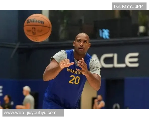 库里赞霍福德篮球智商高经验丰富能灵活适应阵容提升球队化学反应